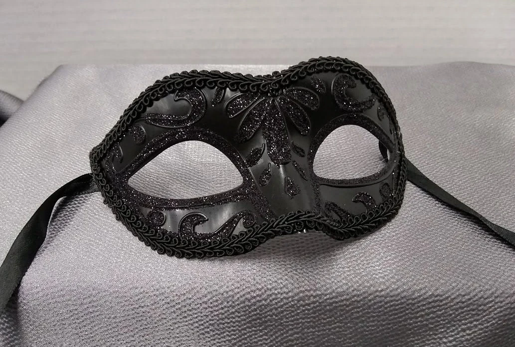 KBW Global Corp Venetian Petite Mask Black With Glitter Design Masquerade Masks 3 KBW Global Corp Venetian Petite Mask Black With Glitter Design Masquerade Masks